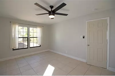 2425 Auburn Street S, Saint Petersburg, FL 33712 - Photo 20