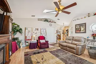 11309 112th Ct, Seminole, FL 33778 - Photo 8