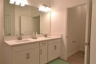 17304 Banded Gold Ln, Wimauma, FL 33598 - Photo 40