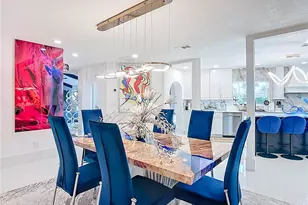 823 SW Kings Bay Dr, Crystal River, FL 34429 - Photo 14