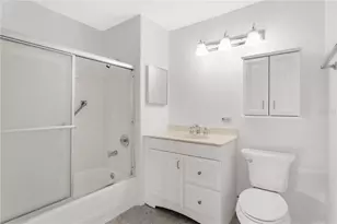 601 Arbor Lake Ln, Tampa, FL 33602 - Photo 24