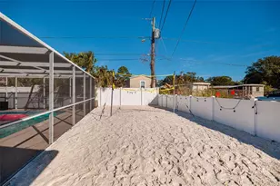 7200 7th St N, Saint Petersburg, FL 33702 - Photo 4