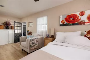 7200 7th St N, Saint Petersburg, FL 33702 - Photo 16