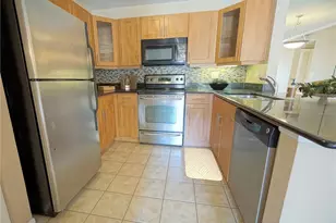 5748 Baywater Dr, Tampa, FL 33615 - Photo 6