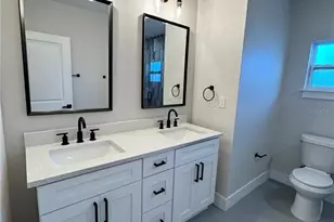 1516 59th St N, Saint Petersburg, FL 33710 - Photo 10