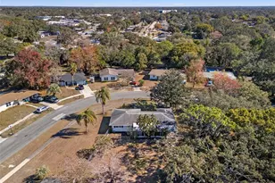 7222 Holiday Dr, Spring Hill, FL 34606 - Photo 46