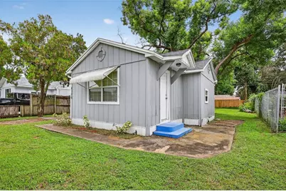 4106 56th Avenue N, Saint Petersburg, FL 33714 - Photo 2