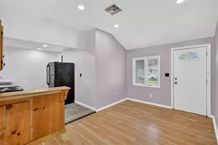 4106 56th Ave N, Saint Petersburg, FL 33714 - Photo 14