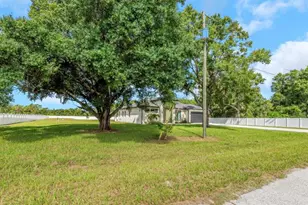 1515 30th St SE, Ruskin, FL 33570 - Photo 6