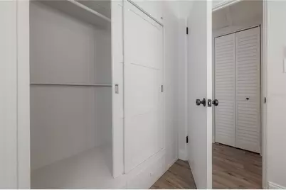 2400 34th Avenue N, Saint Petersburg, FL 33713 - Photo 28