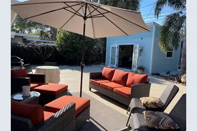 1329 Royal Palm Drive S, Saint Petersburg, FL 33707 - Photo 12