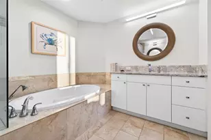 1325 Snell Isle Blvd NE, Saint Petersburg, FL 33704 - Photo 22