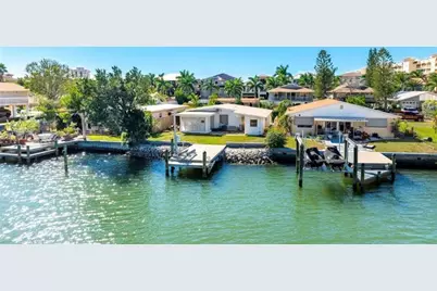 17611 1st Street E, Redington Shores, FL 33708 - Photo 12