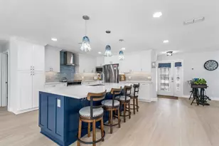 309 11th St SW, Ruskin, FL 33570 - Photo 8