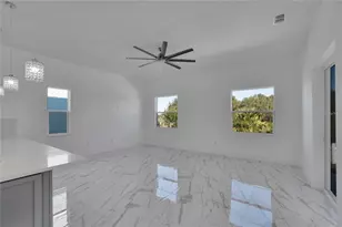 6516 Simone Shores Cir, Apollo Beach, FL 33572 - Photo 12