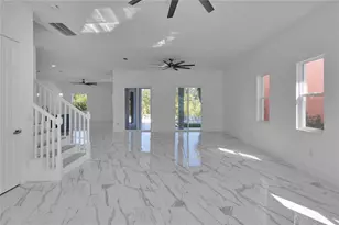 6516 Simone Shores Cir, Apollo Beach, FL 33572 - Photo 4