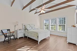 231 72nd St N, Saint Petersburg, FL 33710 - Photo 22