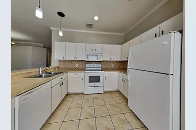 [Address not provided], Plant City, FL 33563 - Photo 4