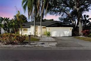 1638 Polo Club Dr, Tarpon Springs, FL 34689 - Photo 4