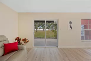 1290 83rd Ave N, Saint Petersburg, FL 33702 - Photo 8