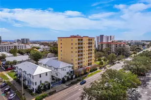316 8th St S, Saint Petersburg, FL 33701 - Photo 1