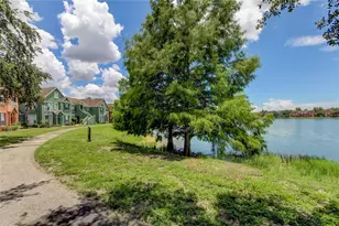9750 Lake Chase Island Way, Tampa, FL 33626 - Photo 4