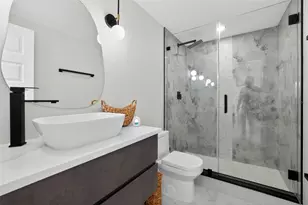 10111 Pine Trails Ct, Tampa, FL 33615 - Photo 24