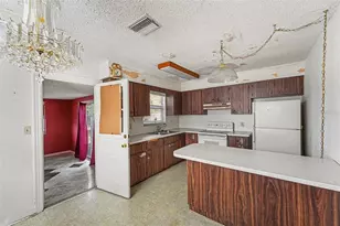 2405 44th St S, Saint Petersburg, FL 33711 - Photo 12