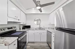 1301 Gulf Blvd, Clearwater Beach, FL 33767 - Photo 8