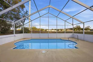 6302 Silver Oaks Dr, Zephyrhills, FL 33542 - Photo 2