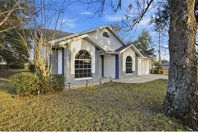6302 Silver Oaks Drive, Zephyrhills, FL 33542 - Photo 4