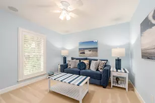 557 Florida Ave, Palm Harbor, FL 34683 - Photo 86