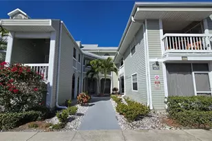 6923 Stonesthrow Cir N, Saint Petersburg, FL 33710 - Photo 2