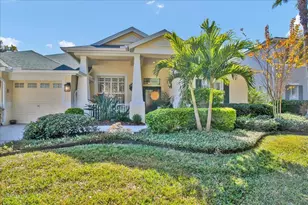 2226 Climbing Ivy Dr, Tampa, FL 33618 - Photo 4
