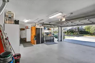 2226 Climbing Ivy Dr, Tampa, FL 33618 - Photo 92