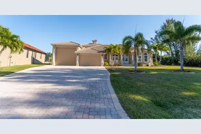 10544 Poughkeepsie Circle, Port Charlotte, FL 33981 - Photo 2