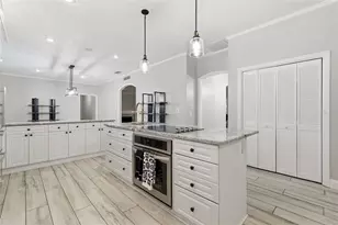 1761 Long Bow Ln, Clearwater, FL 33764 - Photo 10