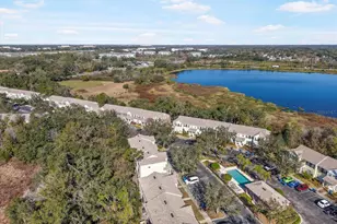 11008 Black Swan Ct, Seffner, FL 33584 - Photo 30