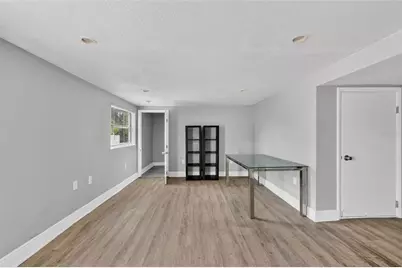 709 E Crenshaw Street, Tampa, FL 33604 - Photo 22