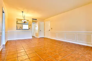 10374 Carrollwood Ln, Tampa, FL 33618 - Photo 18