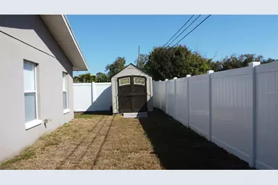 13826 Antigua Drive, Seminole, FL 33776 - Photo 30