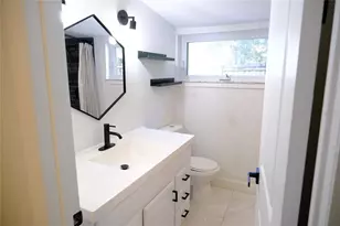 212 W Hiawatha St, Tampa, FL 33604 - Photo 10