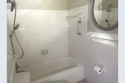 8450 112th Street #102, Seminole, FL 33772 - Photo 22