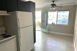 8450 112th St, Seminole, FL 33772 - Photo 12