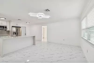 5948 51st Avenue N, Kenneth City, FL 33709 - Photo 10