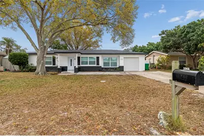 5948 51st Avenue N, Kenneth City, FL 33709 - Photo 4