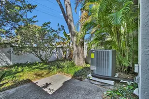 7905 Luxbury Pl, Tampa, FL 33614 - Photo 48