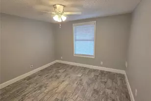 1400 Strawberry Pl, Plant City, FL 33563 - Photo 8