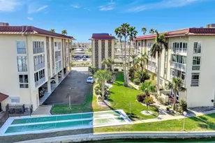 113 Island Way, Clearwater Beach, FL 33767 - Photo 44