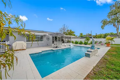 6377 15th Street S, Saint Petersburg, FL 33705 - Photo 18